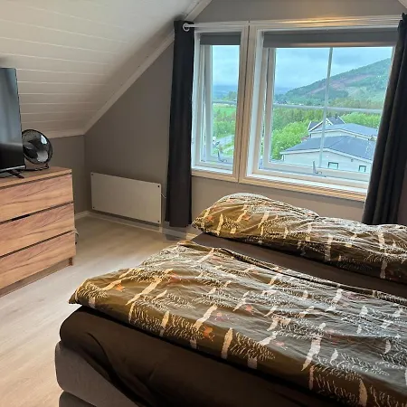 With A Fantastic View In Malmefjorden Ferienhaus